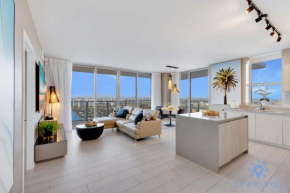 High Floor 3BR - 2BA - Resort Fees & Parking Incl